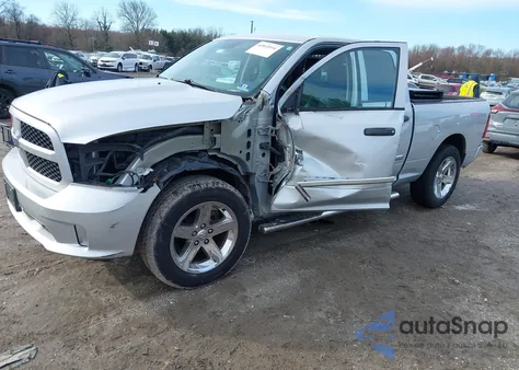 2014 Ram 1500 Express z USA, uszkodzony, nr VIN 1C6RR7FTXES136971